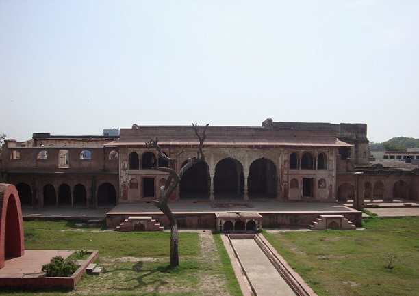 sheesh-mahal_haryana-lugares-turísticos