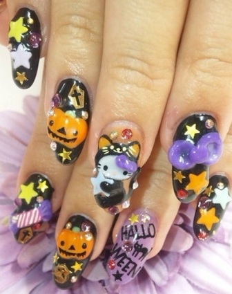 Uñas Kawaii de Hello Kitty para Halloween