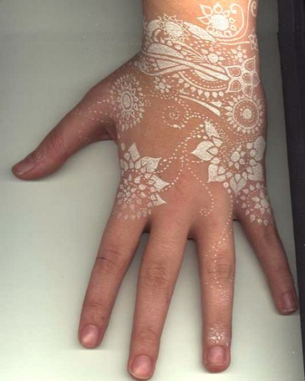 diseños de henna blanca 6