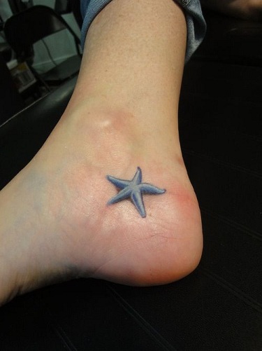 Tatuaje de estrella de mar realista