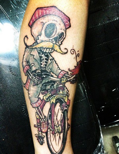 Tatuaggio scheletro motociclista