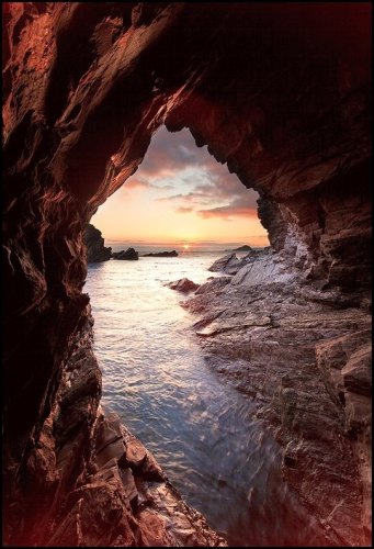 Cueva del mar de Inglaterra