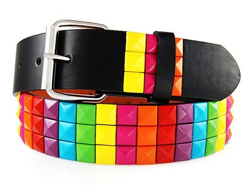 Cintura da donna con borchie in plastica colorata quadrata