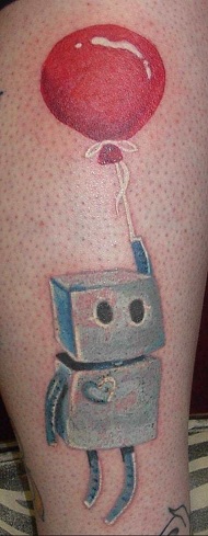 Incredibile disegno del tatuaggio del robot