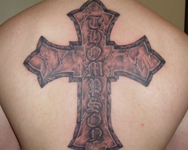 Diseño de tatuaje de cruz de trabajo de piedra