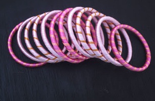 Braccialetti in filo di seta rosa per ragazze