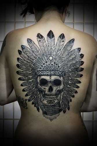 Meraviglioso disegno del tatuaggio gangster