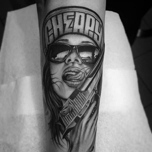 Fantastico disegno del tatuaggio Lady Gangster