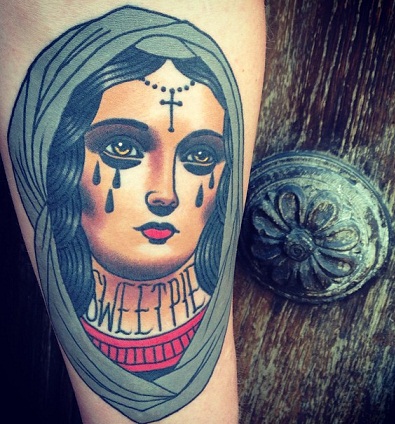 Personalizza i tatuaggi di Mary