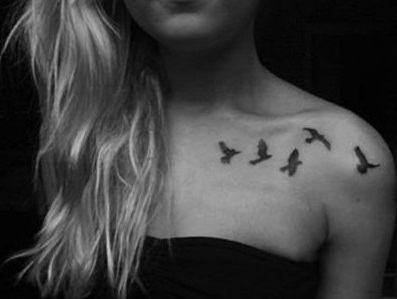 Tatuaje De Hueso De Collar De Aves