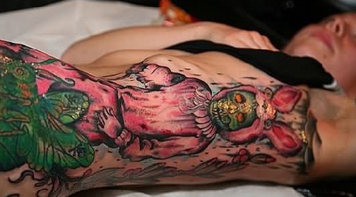 Espectacular diseño de tatuaje de zombi