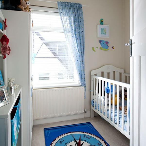 רעיונות לקשט חדר תינוקות שטיח לווילונות כחולים