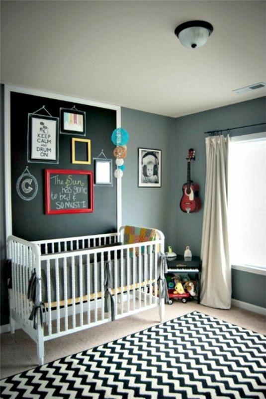 רעיונות לקישוט חדר תינוקות צבע קיר כהה