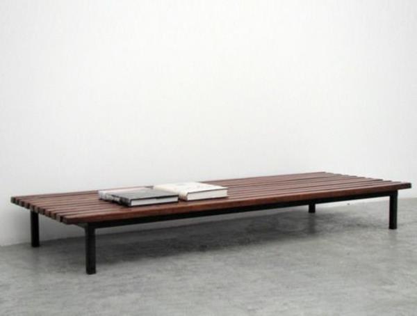 שולחן קפה מעץ עיצוב מסורתי נמוך