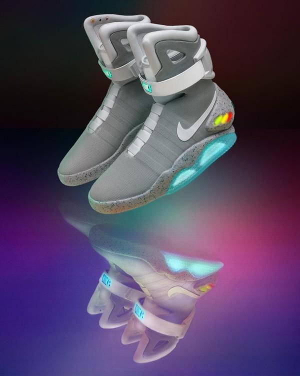 שרוכי Nike Adapt Huarache מותאמים על ידי נעלי ספורט של Nike Siri בחזרה לעתיד 2