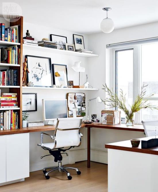 שולחן פינתי משרד ביתי מודרני כיסא משרדי נוח אקלים בחדר חיובי עבודה מוצלחת במשרד הביתי