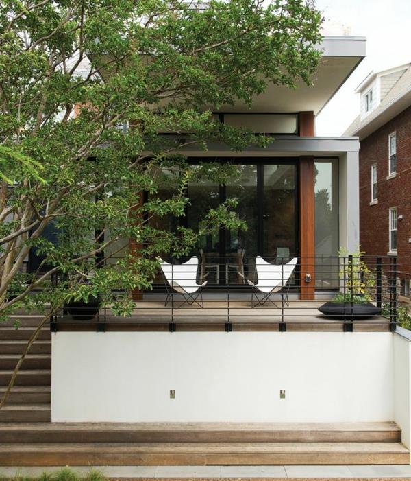 עיצוב חזיתות-בית חד-משפחתי-גינה קדמית-עיצוב-צמחים-מרפסת-עץ-מדרגות עץ