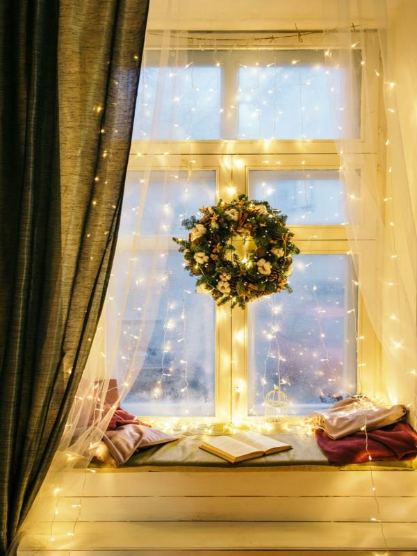 קישוט חלון לקישוט חג המולד לקשט את אדן החלון