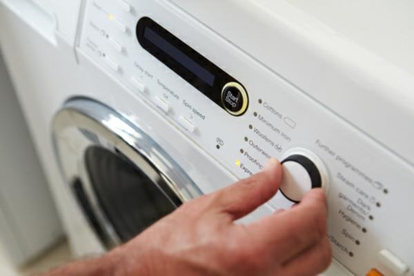 שטיפת וילונות במכונת הכביסה עצות וטריקים