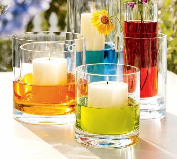 הנרות עצמם מייצרים זכוכית וצבעים שונים