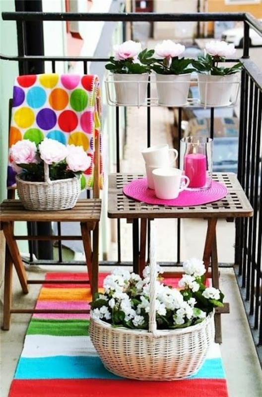 הפוך לעצמך רעיונות למרפסת קטנה בעצמך רעיונות עשה זאת בעצמך רעיונות אופניים עיצוב פרחים בצבע