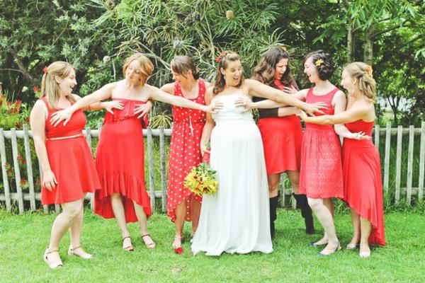 תמונות רעיונות מעניינות לחתונה שמלות אדומות