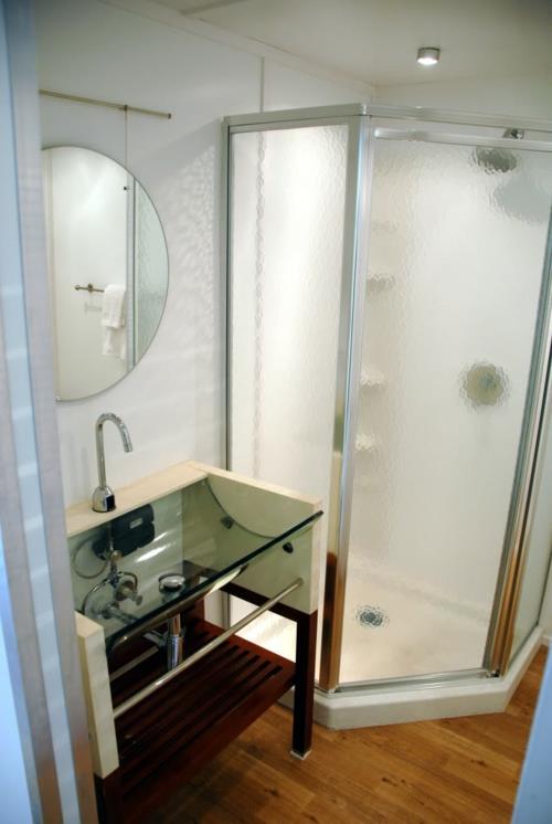 דוכני מקלחת לא חסינים עשויים שולחן כיור זכוכית