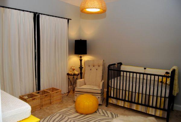 גווני מנורות שחורות מודרניות בחדר תינוקות בעיצוב פנים