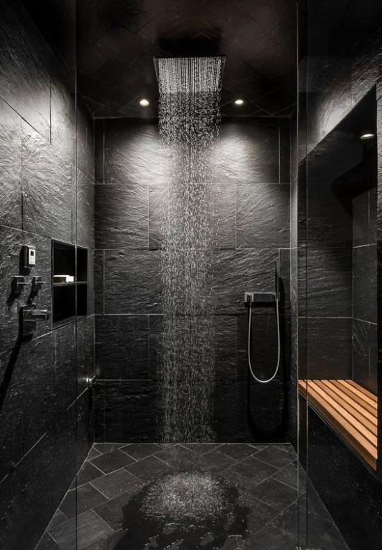 תאורה תואמת בחדר האמבטיה, חדר מקלחת כהה בצבע שחור, תאורה תואמת, מודרנית, קצת מיסטית