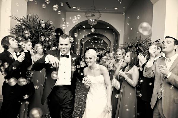 בועות סבון תמונות חתונה לחתונה בשחור לבן