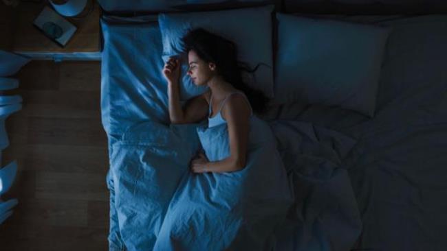 הימנעות מלחץ במהלך מגיפת וירוס הקורונה כולם צריכים שינה מספקת כדי להישאר בטוחים ותקינים