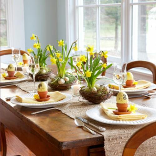 קישוט שולחן לפרחי קליפת ביצה של חג הפסחא חלון כפרי