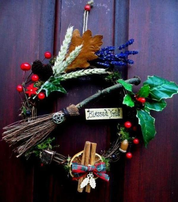 רעיון שובב לזר דלתות לחג המולד