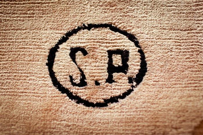 נקודות דפוס שטיח קישוט אטלייה של סאבין דה גונזבורג