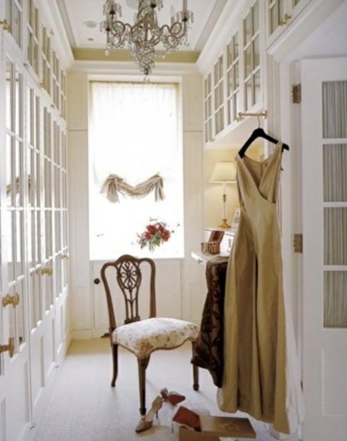 עיצוב חדר הלבשה כיסא נשי לבן אלגנטי