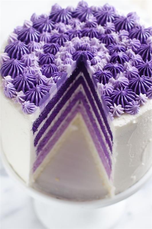 עוגות מהודרות עיצוב לבן סגול