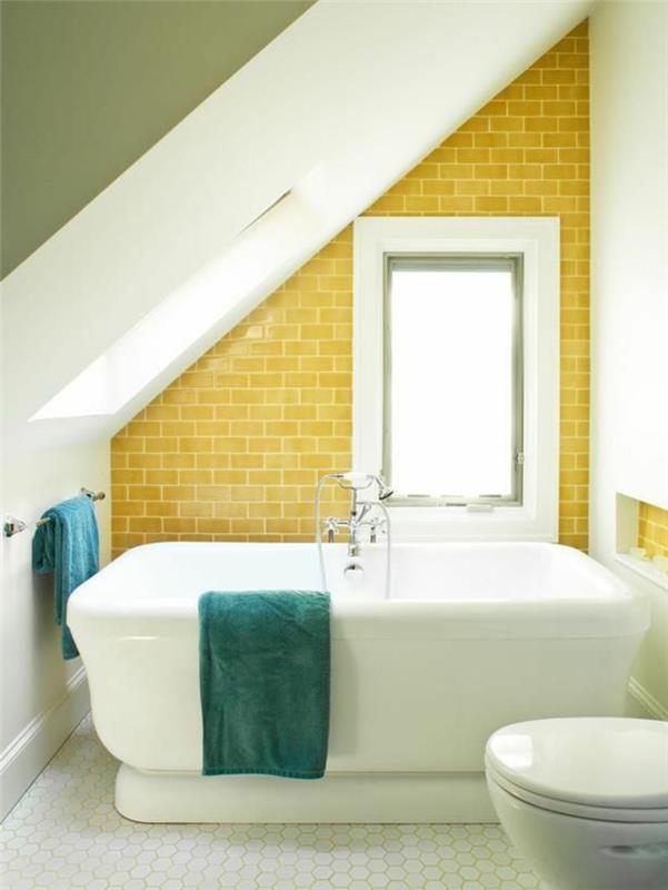 אריחי אמבט אריחי קיר צהוב אמבט אמבטיה קטן