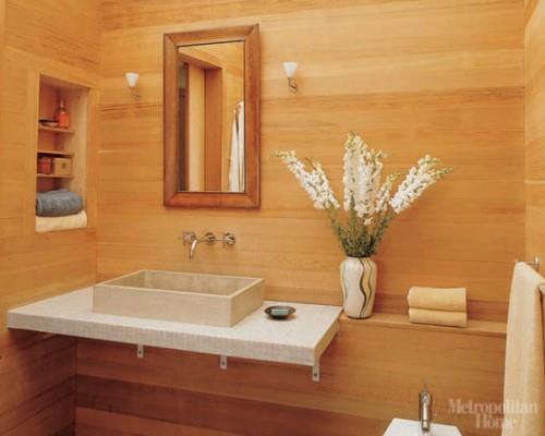 פנים חדר אמבטיה כיור מראה בהיר מעץ