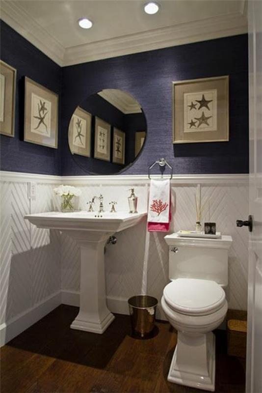 רעיונות לעיצוב אמבטיה עיצוב בד קיר סגול בדוגמת שברון