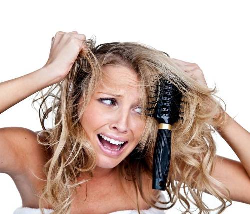 Come lavare i capelli districare?