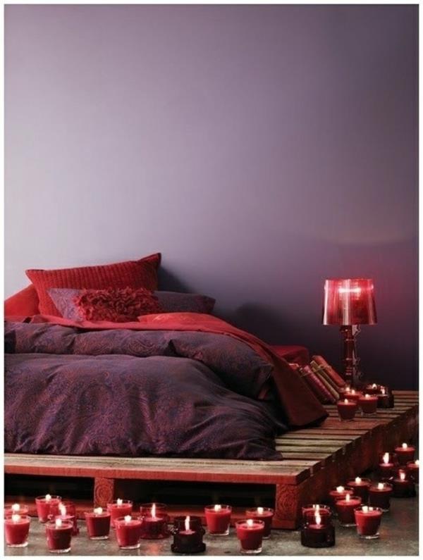 מיטה ממשטחים בונים רהיטי DIY נרות רעיונות לחדר שינה