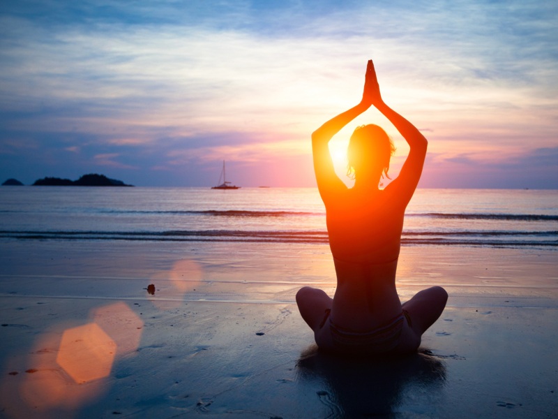 Asanas y beneficios de Bhakti Yoga