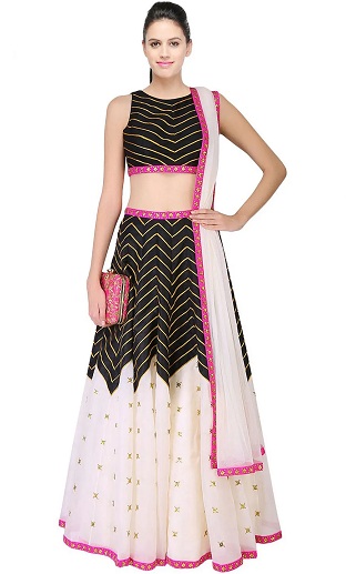 Lehenga blanco y negro