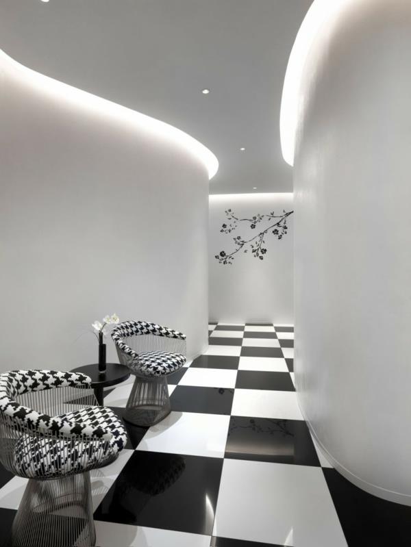 מלון קלאב ברצפת שחמט בעיצוב לבן בסינגפור