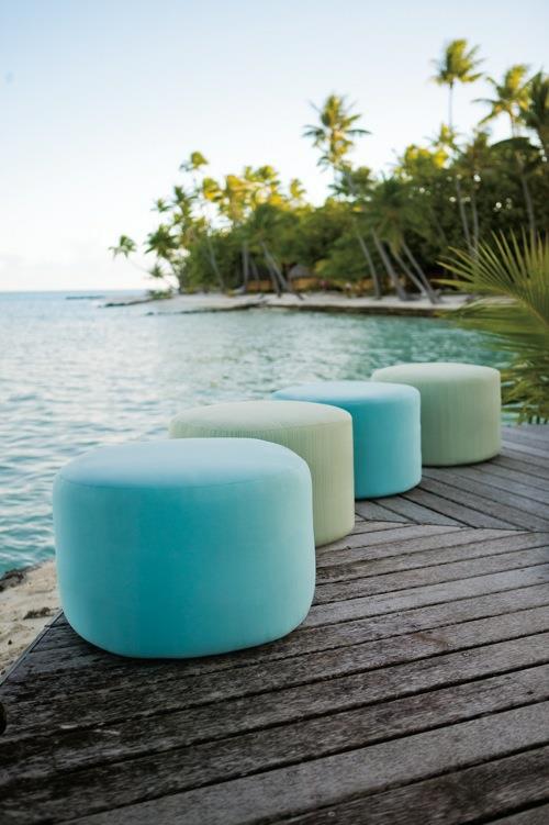 עיצובים של כריות מושב עגולות מגניבות ירוק כחול חיוור בחוץ ירדן חומה
