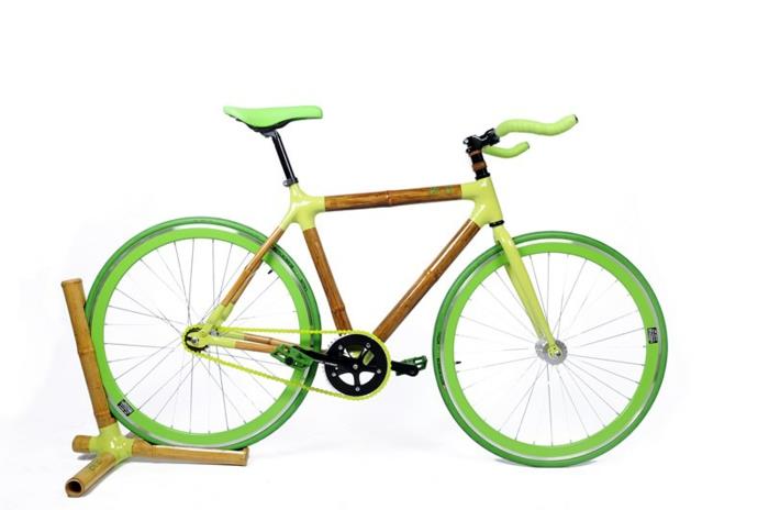 אופני מעצבים עם במבוק בעיצוב בר קיימא ומעמד במבוק מפחמן