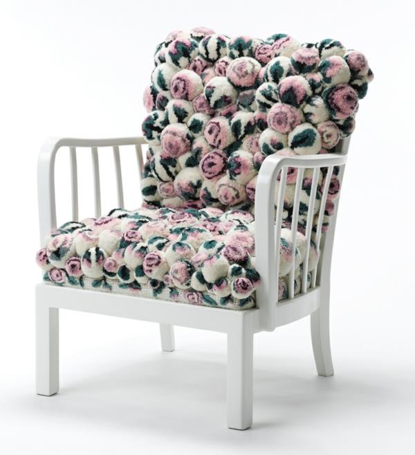 כורסא מעוצבת בדוגמת פרחים פומפון MYK כיסא פונפון 2.1