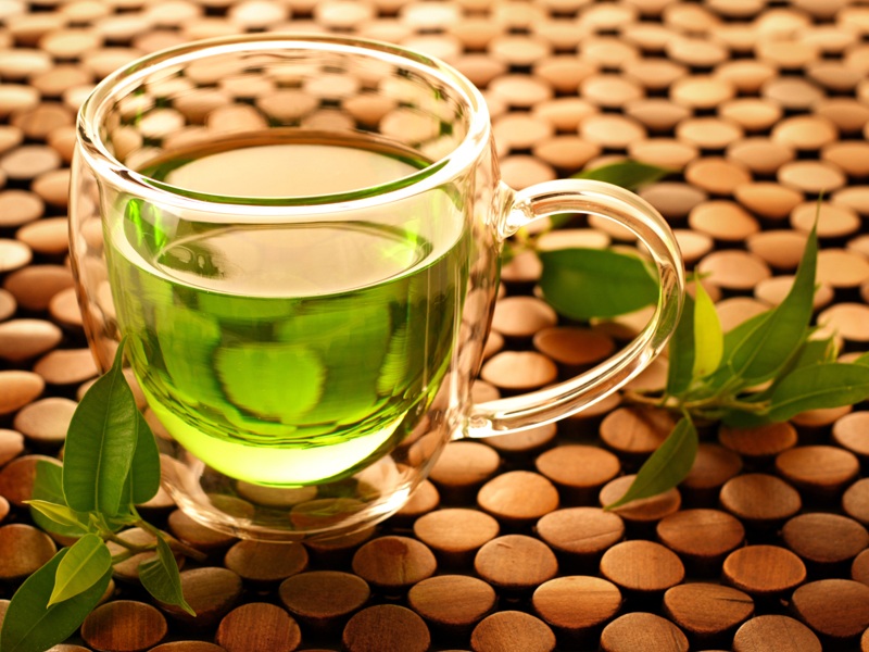 ¿El té verde reduce la grasa del vientre?