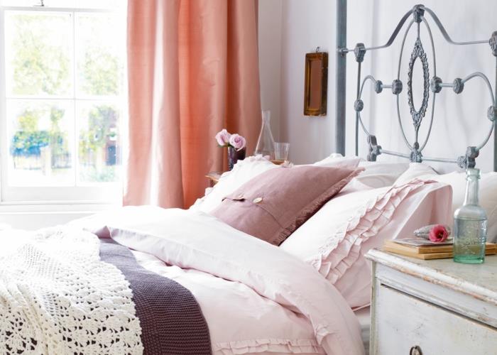 ריהוט ריהוט חדר שינה מראה רומנטי וילונות טריים מצעים יפים
