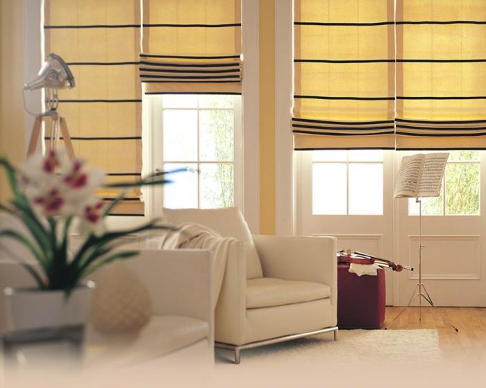 בדי וילונות בדי וילונות וילונות פסטל צהוב בעיצוב מודרני כורסת עור בסלון